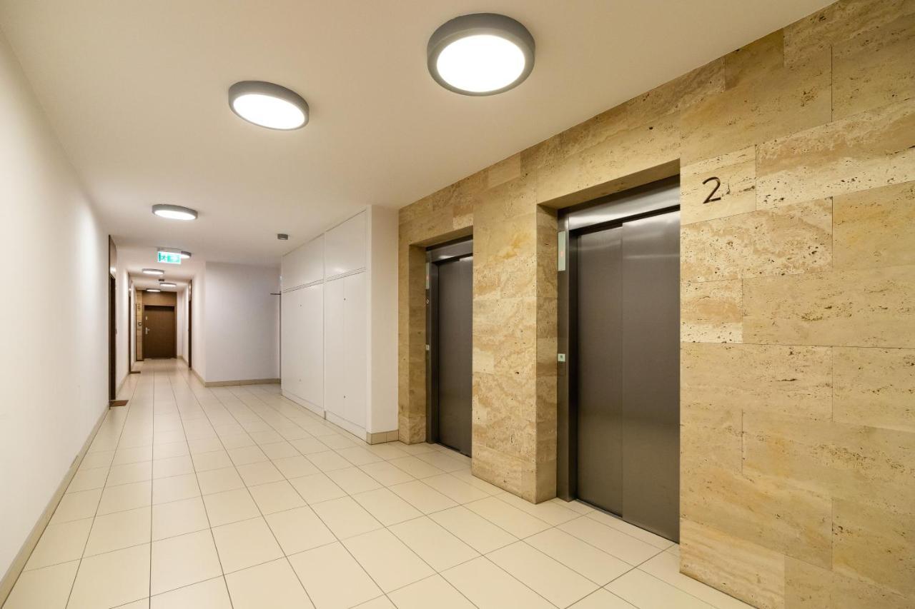 Apartments Cystersow Cracow By Noclegi Renters Kraków Eksteriør billede
